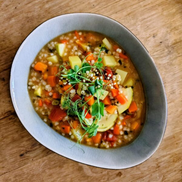 Graupensuppe mit Gemüse (vegan)